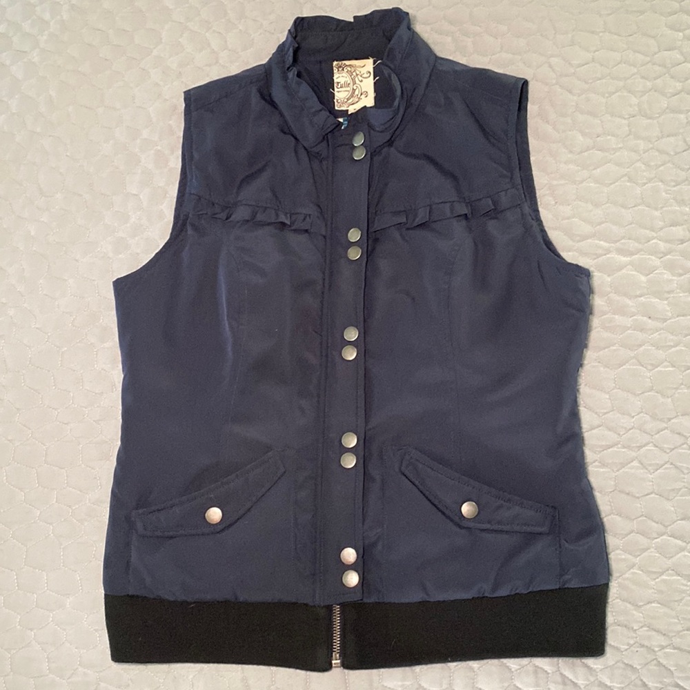 Tulle vest, navy blue with cool retro pattern lining. Feminine ruffles at neck.